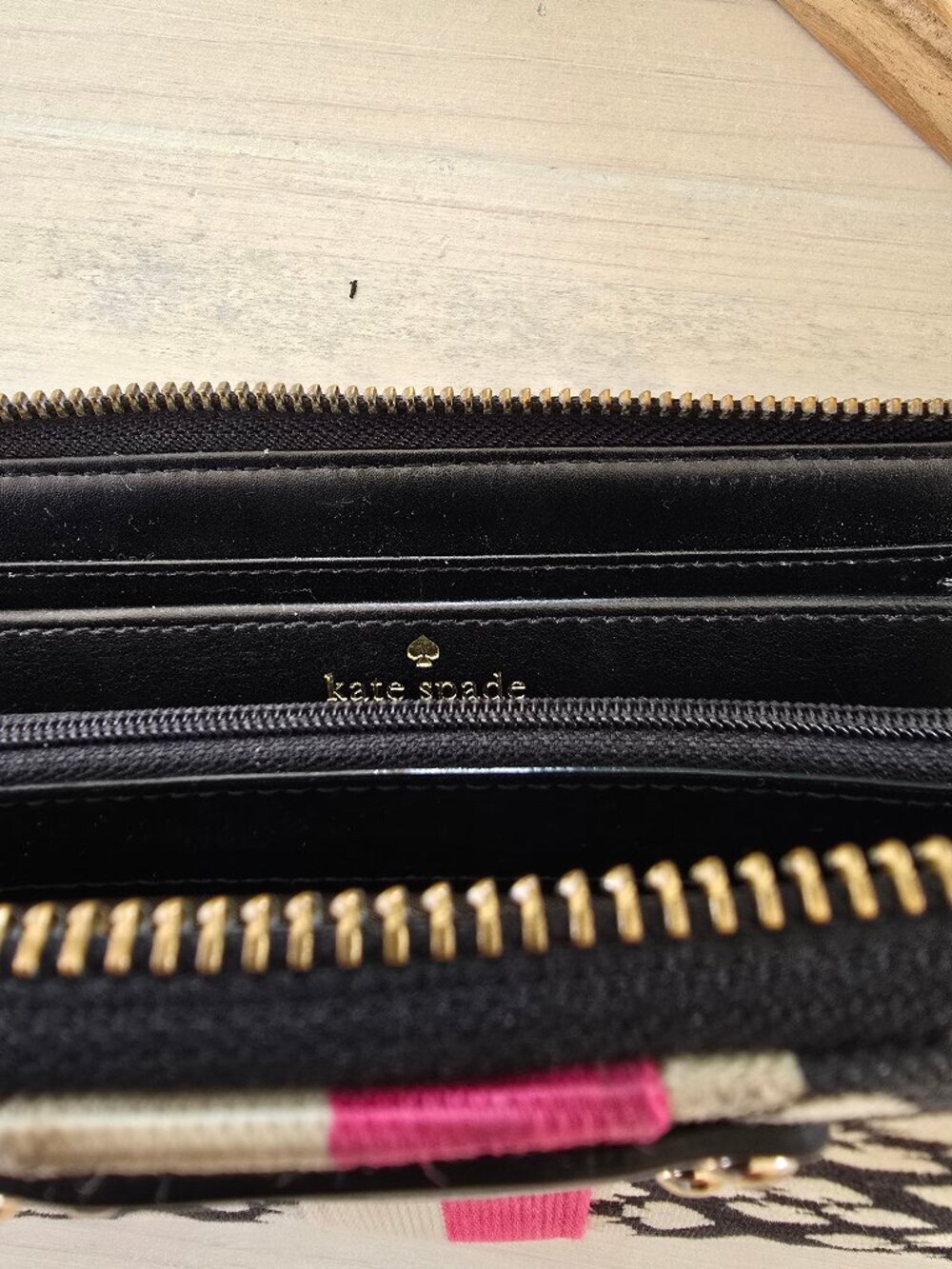 Kate Spade New York wallet - Picture 5 of 8